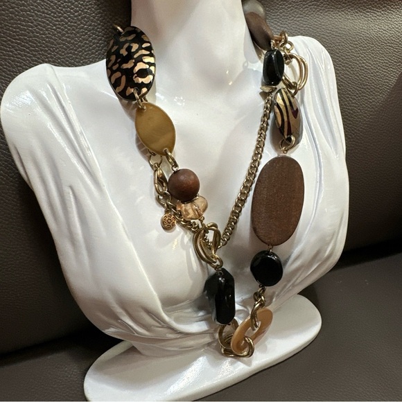 Ruby Rd. Multicolor Beaded Necklace Acrylic Shell Gold Tone 16’ 3158 p - Picture 3 of 10